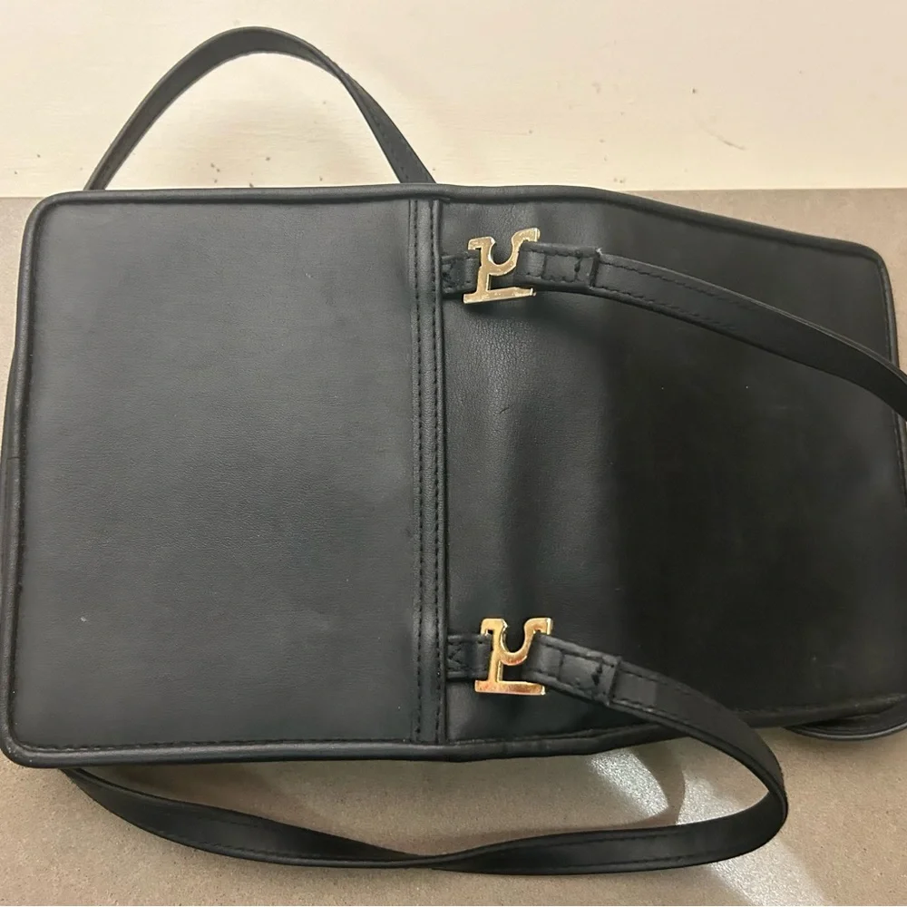 Classic Black Leather Men's Bag-Gorgeous soft leather! ❤️one of my favorites